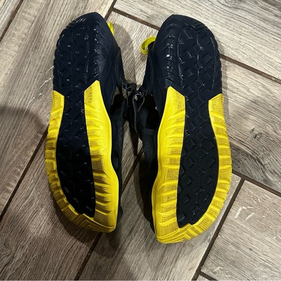 CROCS Black and Yellow Sandals Slip-On Comfort